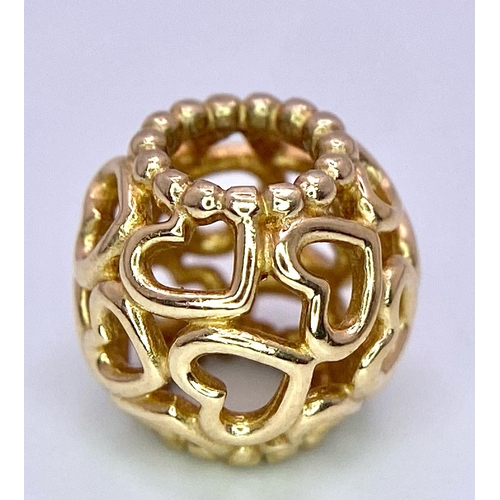 390 - A 14K YELLOW GOLD PANDORA 'HEARTS' CHARM. 2.3G WEIGHT.    Ref: SC 7017