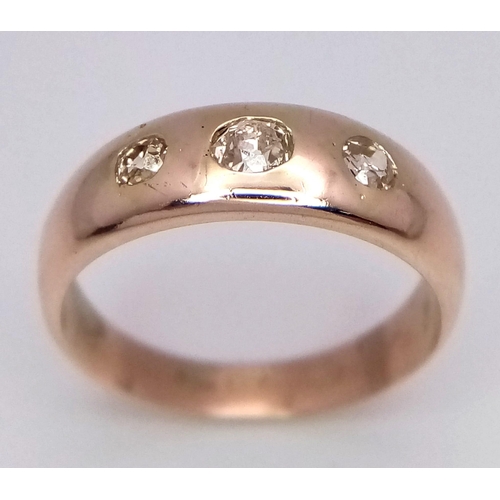 409 - YELLOW GOLD 3 STONE OLD CUT DIAMOND RING 
NO HALLMARK.
0.50CTW, WEIGHS 3.9G AND SIZE Q

REF: 7014