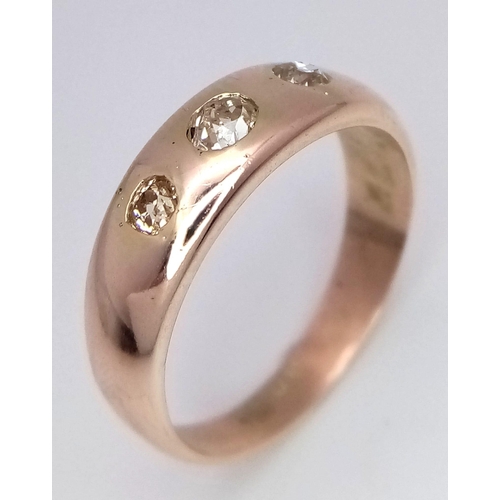 409 - YELLOW GOLD 3 STONE OLD CUT DIAMOND RING 
NO HALLMARK.
0.50CTW, WEIGHS 3.9G AND SIZE Q

REF: 7014