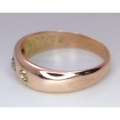 409 - YELLOW GOLD 3 STONE OLD CUT DIAMOND RING 
NO HALLMARK.
0.50CTW, WEIGHS 3.9G AND SIZE Q

REF: 7014