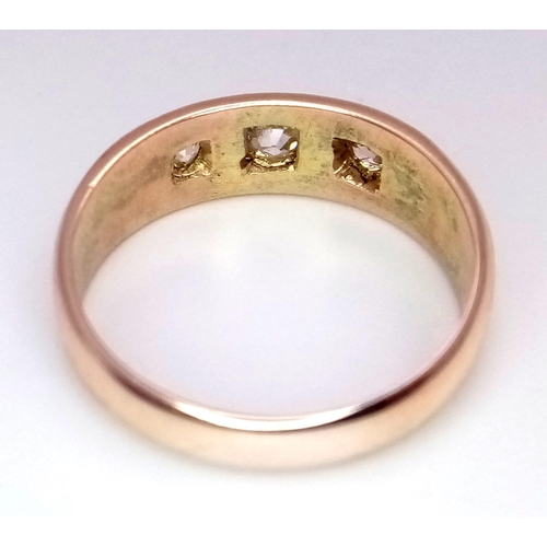 409 - YELLOW GOLD 3 STONE OLD CUT DIAMOND RING 
NO HALLMARK.
0.50CTW, WEIGHS 3.9G AND SIZE Q

REF: 7014