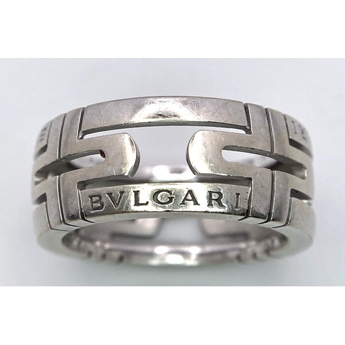 89 - 18K WHITE GOLD BVLGARI RING.
WEIGHS 6.8G AND SIZE 50 OR K.

REF: A/S 7013