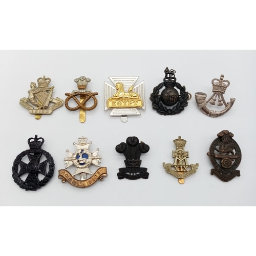 236 - 10 x British Cap Badges from the Reign of Queen Elizabeth II.