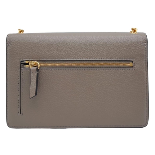 192 - A Mulberry Khaki Darley Bag. Leather exterior, with gold toned hardware, detachable chain strap, zip... 