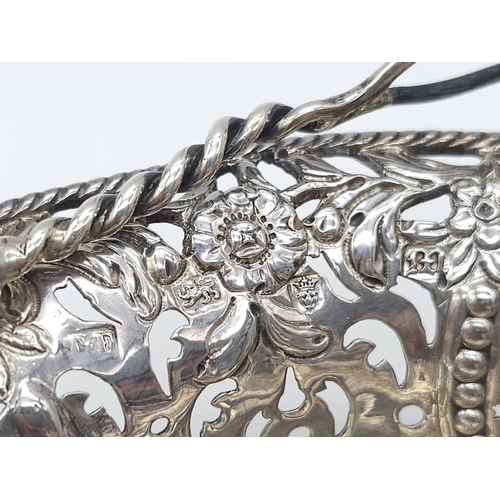 274 - AN EXQUITE EXAMPLE OF A MASTER SILVERSMITH , DATED 1767 AND MADE IN LONDON THIS INTRICATELY DESIGNED... 