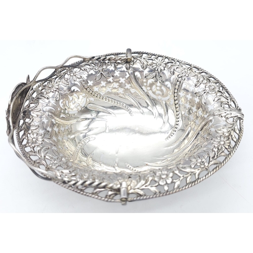 274 - AN EXQUITE EXAMPLE OF A MASTER SILVERSMITH , DATED 1767 AND MADE IN LONDON THIS INTRICATELY DESIGNED... 