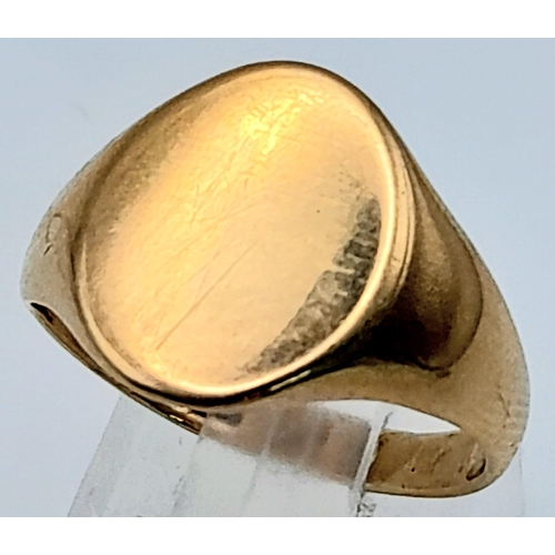 480 - 9K YELLOW GOLD, OVAL SIGNET RING.
WEIGHS 3.6G AND SIZE N.

REF: SC 7077