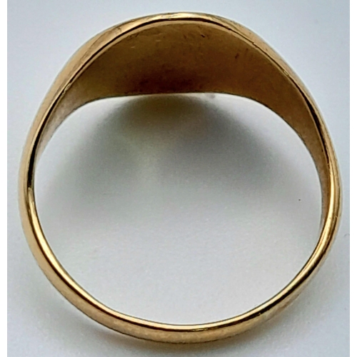 480 - 9K YELLOW GOLD, OVAL SIGNET RING.
WEIGHS 3.6G AND SIZE N.

REF: SC 7077