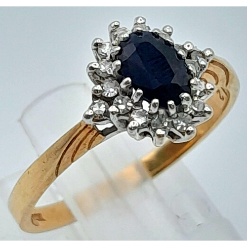 592 - 9K YELLOW GOLD, DIAMOND & SAPPHIRE CLUSTER RING. WEIGHS 2G AND SIZE N.

REF: SC 7080