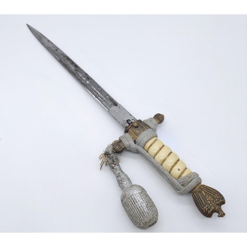 90 - WW2 German Kriegsmarine Officers Dagger. Maker Eichorn.