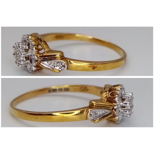 452 - 9K YELLOW GOLD, DIAMOND CLUSTER RING.
WEIGHS 3G AND SIZE X.

REF: SC 7063