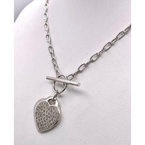 915 - An Ex.Display, Sterling Silver Cubic Zirconia Double Heart T-Bar Necklace.
43 cm Length Oval Link Ch... 