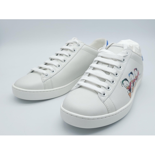 157 - Pair of Gucci Disney, HUEY DEWEY & LOUIE, Ace Sneakers.
Great pair of sneakers, size 35 Euro (UK 2/3... 