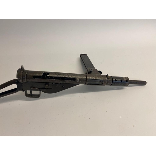 359 - A British Deactivated Sten MK II Sub Machine Gun - With Multiple Markings. This highly collectible 9... 