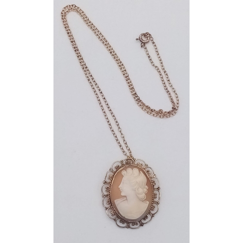 669 - An Antique 9 Carat Gold Cameo Pendant Necklace. 42cm Length Chain.
Pendant Measures 2.3cm Length. Gr... 