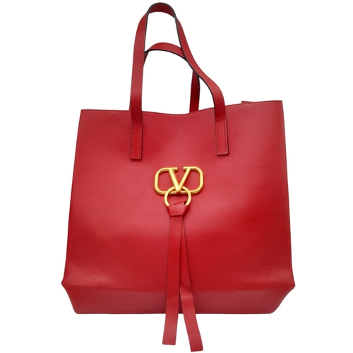 206 - A luxurious Valentino Garavani Red Leather Tote Bag.
Quality soft leather with ample space inside. T... 