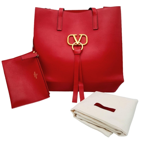 206 - A luxurious Valentino Garavani Red Leather Tote Bag.
Quality soft leather with ample space inside. T... 