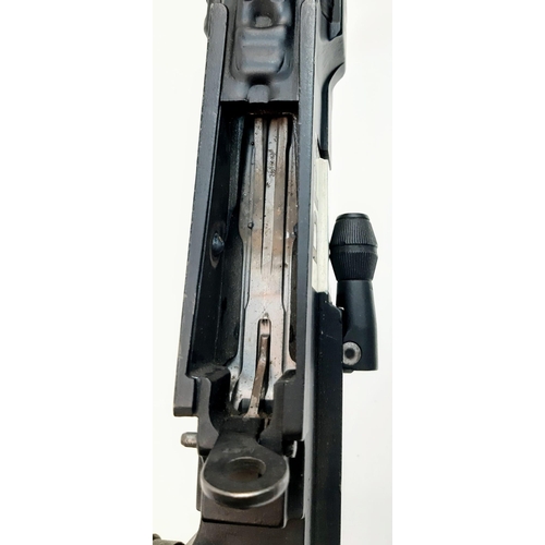 318 - A DEACTIVATED BREN GUN WITH INTEGRAL SPRING LOADED SUPPORT FEET . THIS ACTUAL GUN WAS USED FOR TRAIN... 