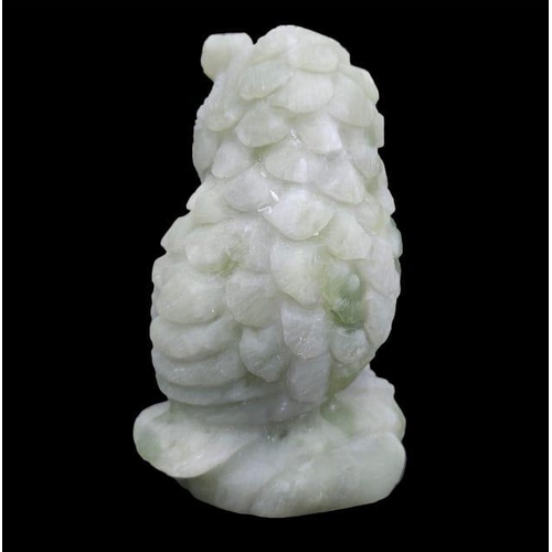 542 - A Hand-Carved Green and White Jade Owl Figurine. 9cm tall. 262g weight.