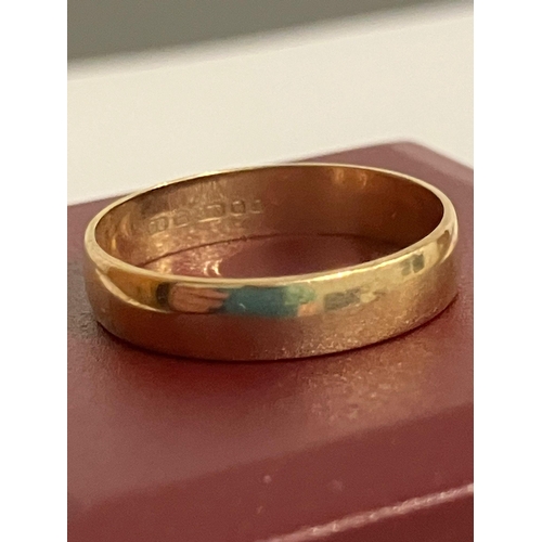 672 - 9 carat GOLD PLAIN RING BAND, Complete with full UK hallmark. Presented in ring box. 1.69 grams. Siz... 