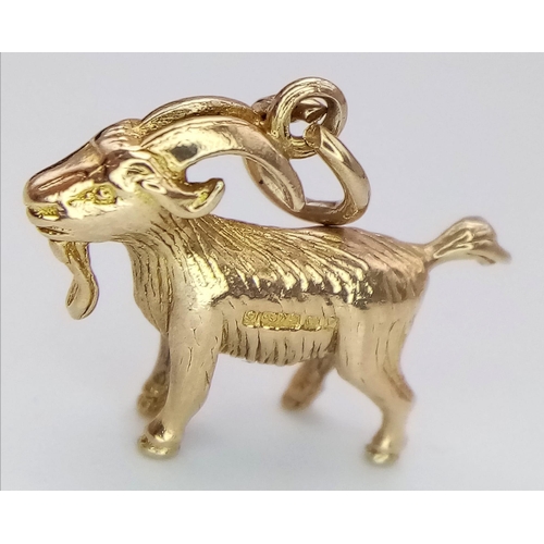 770 - 9k yellow gold goat charm/pendant, 2.8g