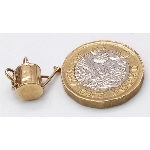 924 - 9k yellow gold watering can charm/pendant, 0.6g