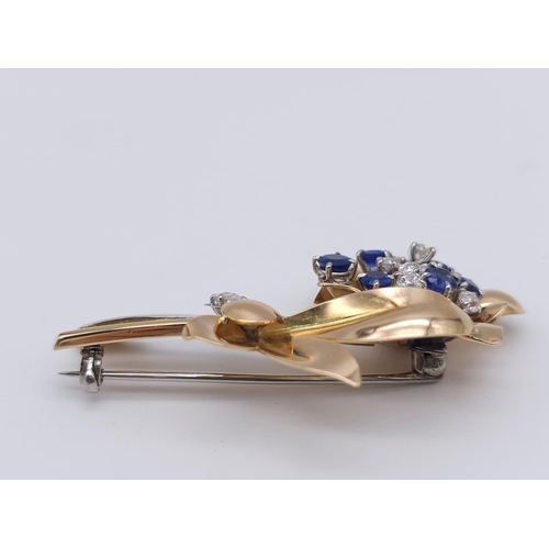 269 - 18K ROSE & YELLOW GOLD, DIAMOND & SAPPHIRE SET BROOCH, APPROX 0.60CT DIAMONDS AND BEAUTIFUL SAPPHIRE... 