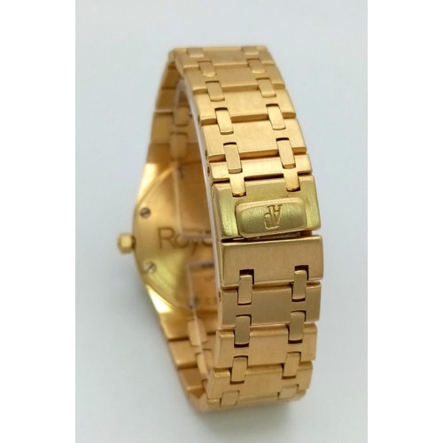 65 - An Audemars Piguet Royal Oak 18K Yellow Gold Gents Watch. 18K gold bracelet and case - 33mm. Gold to... 