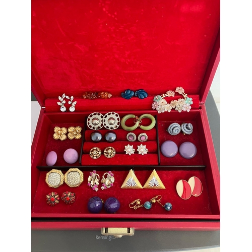 125 - Vintage Jewellery box with large Collection of Vintage CLIP-ON EARRINGS (1950’s/60’s on). To include... 