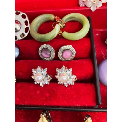 125 - Vintage Jewellery box with large Collection of Vintage CLIP-ON EARRINGS (1950’s/60’s on). To include... 