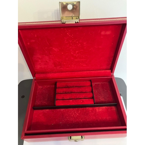 125 - Vintage Jewellery box with large Collection of Vintage CLIP-ON EARRINGS (1950’s/60’s on). To include... 