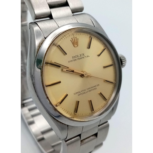 619 - A Vintage Rolex Oyster Perpetual Automatic Gents Watch. Stainless steel bracelet and case - 34mm. Go... 