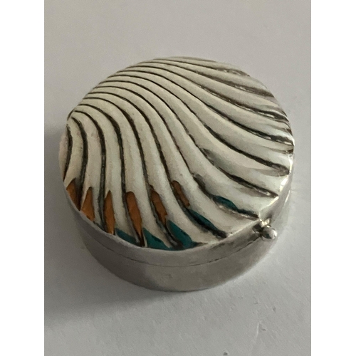 728 - Vintage SILVER PILL BOX with Shell Design to lid. Full Hallmark to base. Excellent condition.