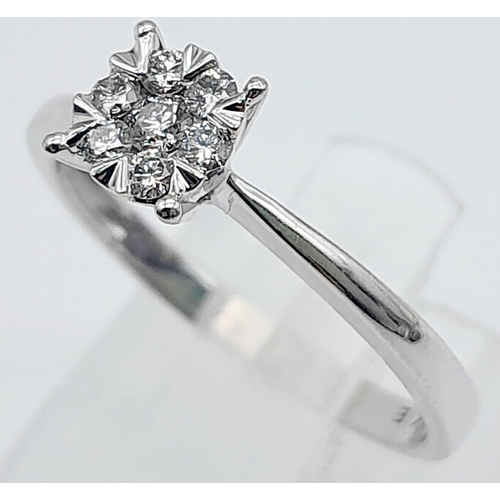 870 - A fabulous, 9KT White Gold, Diamond Set Ring.
Size: N
Weight: 1.84g