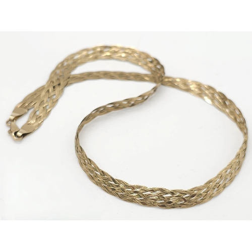 412 - A 9K GOLD INTERWOVEN NECKLACE .  6.4gms   40cms