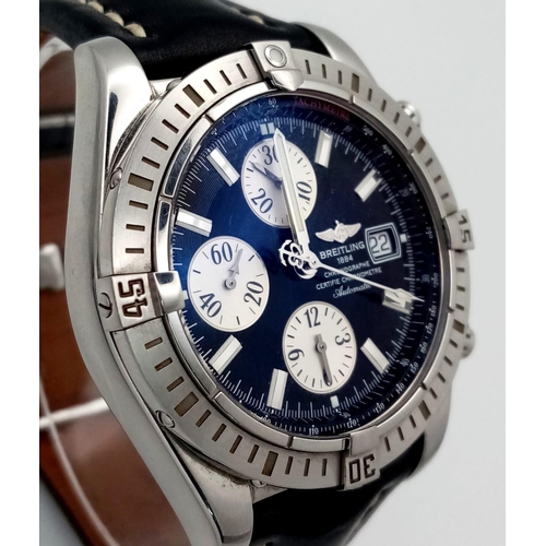 622 - A BREITLING CHRONOGRAPH WITH 3 SUBDIALS AND DATE BOX , AUTOMATIC AND ON THE ORIGINAL BREITLING BLACK... 