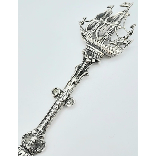 897 - An Art Deco Dutch Ornate Silver Cake Serving Utensil. Repoussé and chased decorative nautical theme ... 