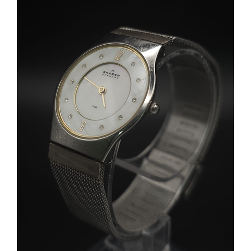 890 - A Skagen of Denmark Quartz Ladies Watch. Stainless steel bracelet and case - 28mm. Mother of pearl d... 