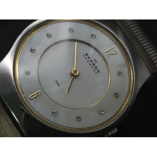 890 - A Skagen of Denmark Quartz Ladies Watch. Stainless steel bracelet and case - 28mm. Mother of pearl d... 