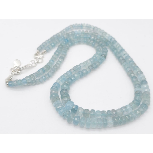 1435 - An iridescent, double row Aquamarine Gemstone Necklace with a 925 Silver clasp.
Total weight: 50.23g... 