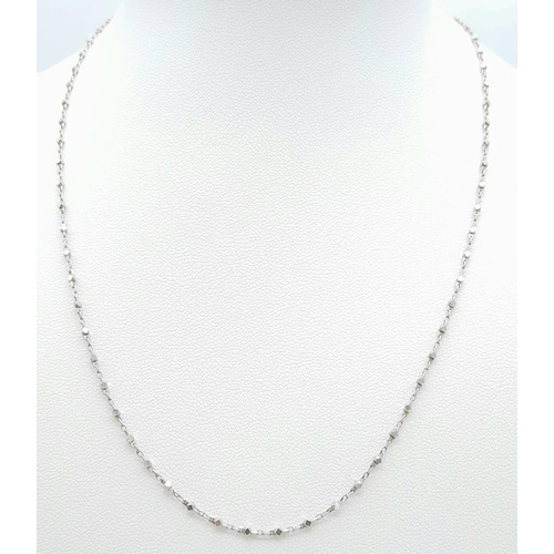 1697 - A Vintage 950 Platinum Necklace Link Necklace. 40cm. 4.91g weight.