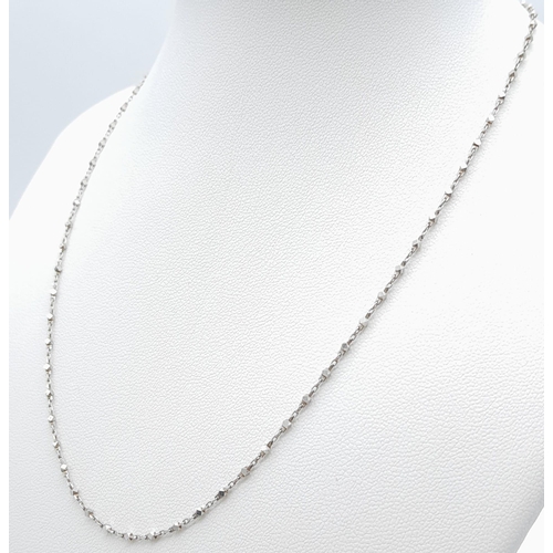 1697 - A Vintage 950 Platinum Necklace Link Necklace. 40cm. 4.91g weight.