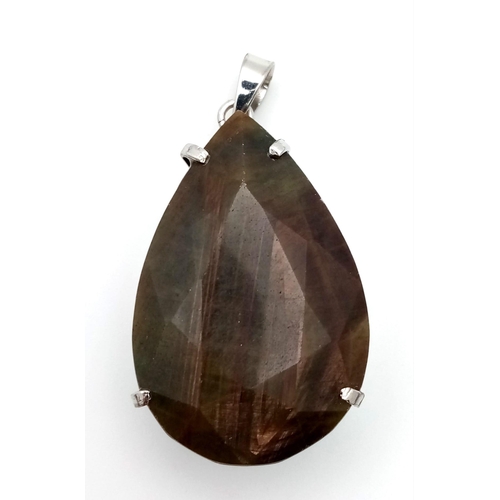 2894 - A Large 120ct Agate and 925 Sterling Silver Pendant. 6cm. 87g total weight. Comes with a presentatio... 