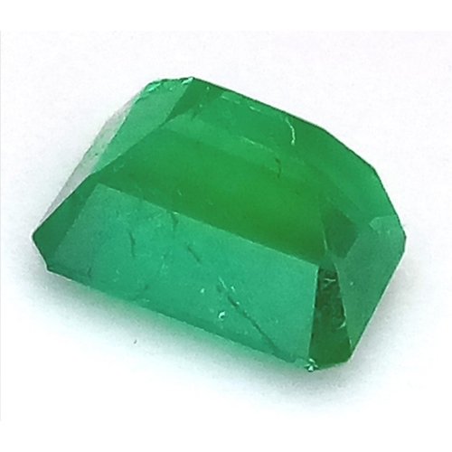 545 - A VERY HIGH QUALITY EMERALD STONE CUT 0.42CT SLIGHT CHIP ON STONE
ref: 82 - S