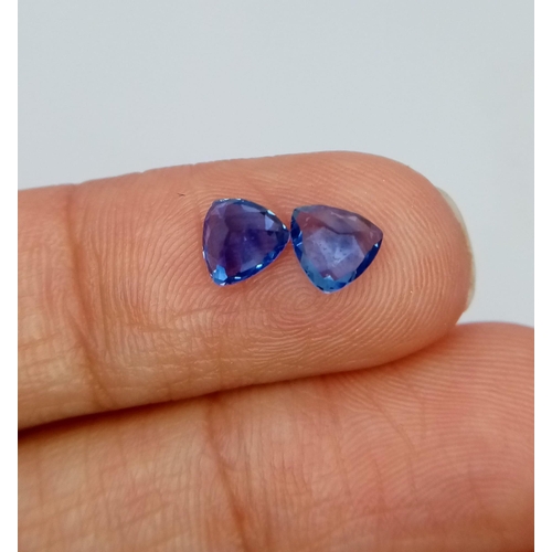 546 - PAIR OF BLUE SAPPHIRE TRILLION CUTS 1.49CT
ref: 21 - S