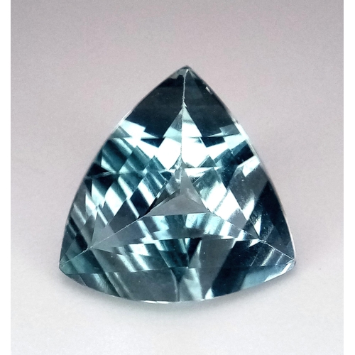 736 - A TRILLION CUT AQUAMARINE 2.51CT
ref: 67 - S