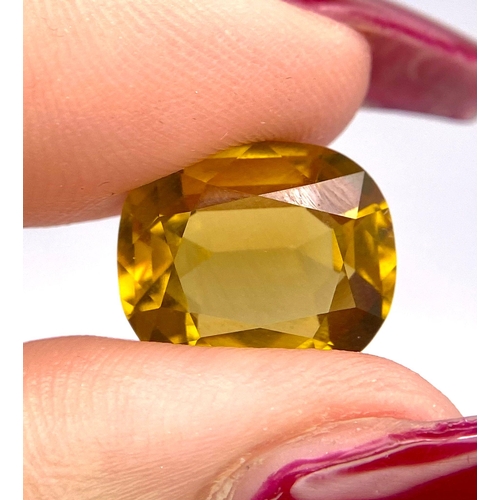 635 - Parcel of Two Natural Stones.
1) Cushion-Cut Citrine, 7.27ct
2) Brilliant-Cut White Sapphire, 0.45ct... 