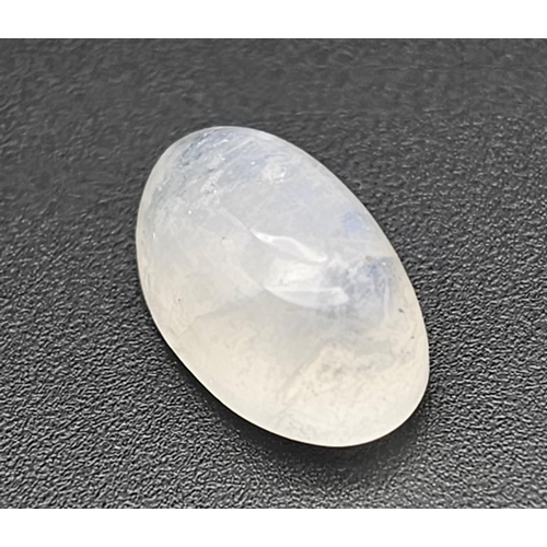 799 - A 5.50 Ct Natural Rainbow Moonstone in Oval Shape come with GLI Certification.