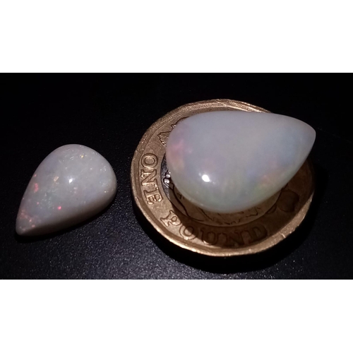 517 - A Lot of 8.80Ct Cabochon Ethiopian White Fire Opal & 3.05 Ct Cabochon White Fire Opal. Pear Shapes. ... 