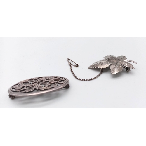 147 - 2X vintage 925 silver Floral and Sycamore leaf brooches. Total weight 14.8G. Please see photos for d... 